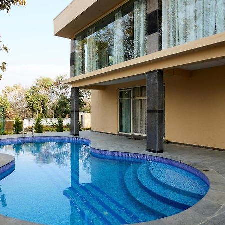 Villa Exotica By Stayjade5Bhkpoolacprojector Denkanikottai Exterior foto